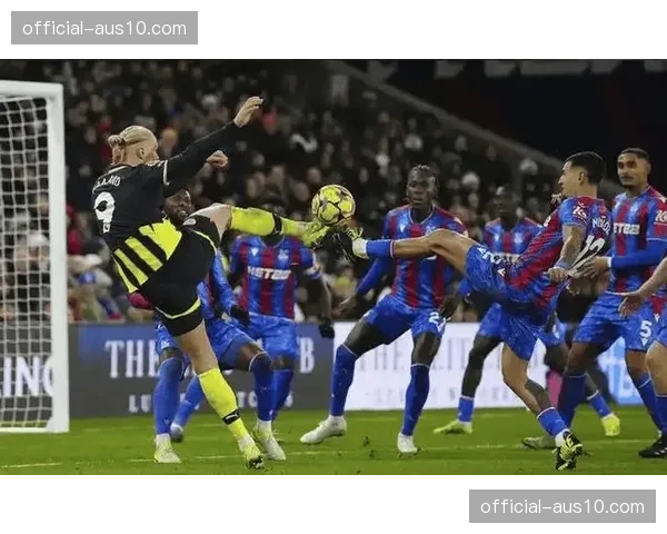 勒沃库森中场蒂尔曼伤停影响组织调度，安德里希担纲核心